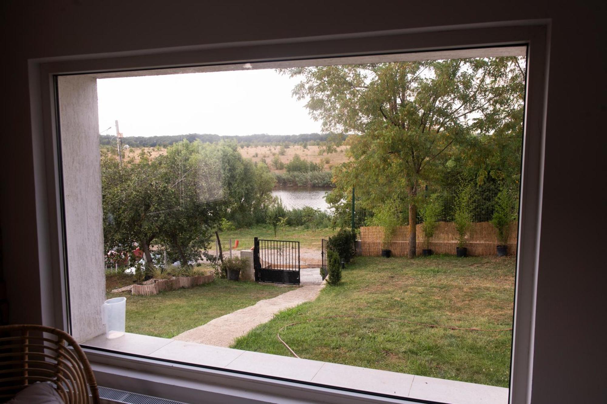 Caciulati Family Home, Near Therme/Airport/ Lake, Balotesti מראה חיצוני תמונה